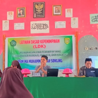 Kades Polewali Hadir Di LDK OSIM MA Muhammadiyah Songing, Ada Apa ?