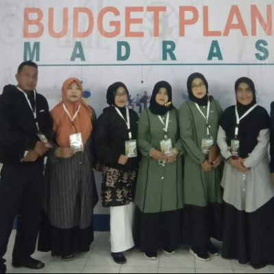 Kamad Serta Bendahara MIN 3 Ikutserta Dalam Kegiatan Budget Planning Madrasah