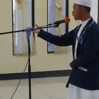 Tampil Natural, Peserta Putra Pidato Bahasa Arab Ateef Rafiuddin Memukau Penonton