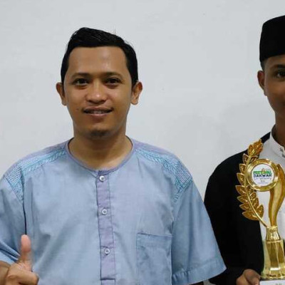 Raih Juara 1, Siswa MAN 2 Kota Parepare Arih Piala Festival Dakwah 