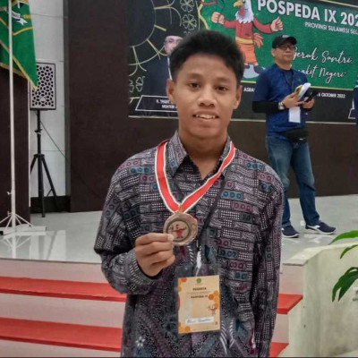 Santri Asal Selayar Berhasil Juara III Pidato Bahasa Indonesia POSPEDA IX Sulsel