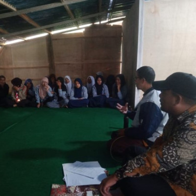 MPK MTsN 2 Laksanakan Rapat Kerja di Jembatan Jodoh