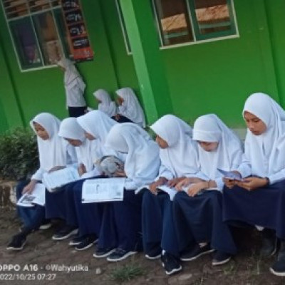 Tumbuhkan Minat Baca Peserta Didik, MTs Muhammadiyah Songing Adakan Literasi Membaca