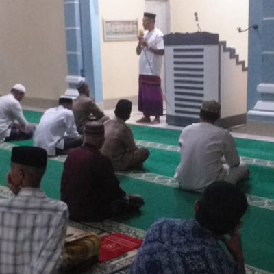 Kepala KUA Manuju Jadi Imam dan Khatib Shalat Gerhana Bulan