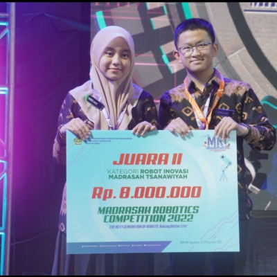 Ketua DWP Kemenag Sulsel Apresiasi Prestasi MTsN 1 Kota Makassar pada Madrasah Robotics Competition