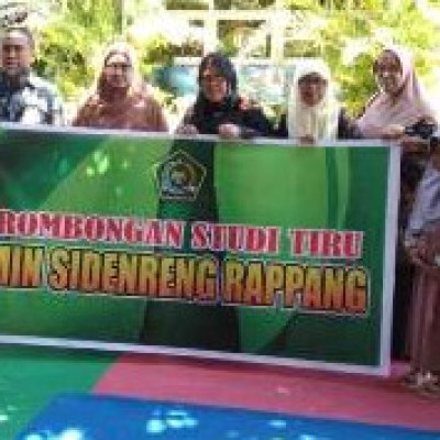 Guru MIN Sidenreng Rappang melaksanakan study tiru