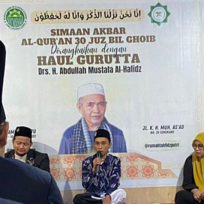 Pembina Tahfizh As’adiyah Galung Beru Hadiri Haul KH Abdullah Mustafa  