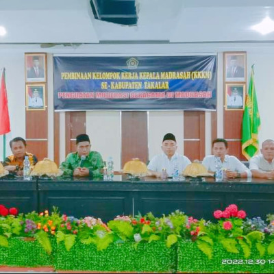 Kabid Penmad H. Muhammad Tonang Minta Madrasah Integrasikan Moderasi Beragama