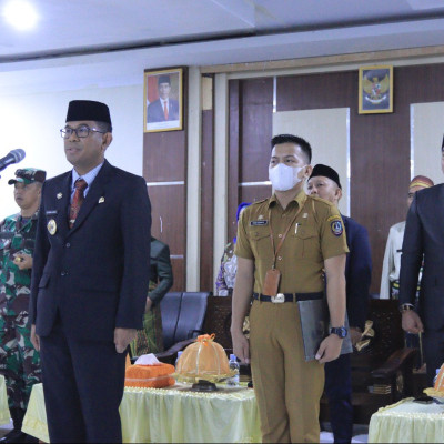 Pj.Bupati  Dr.  Setiawan Aswad  Inspektur Upacara HAB Kemenag Ke 77 Tingkat Kabupaten Takalar