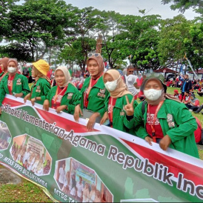 Mahasiswa KKLP STAI Al-Gazali Ikuti Jalan Sehat Bersama Kemenag Bulukumba di Bantaeng