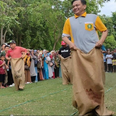 Tembus Final, Kakan Kemenag Sidrap Juara Empat Lomba Lari Karung