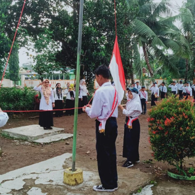 Upacara Perdana MTs Guppi Lembanna, Awali Semester Genap TP. 2022/2023