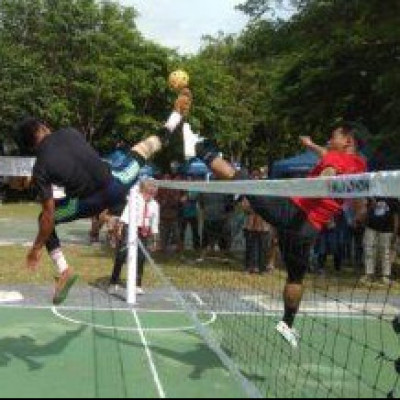 Kemenag Sinjai  Dengan Barru Adu Skill di Lapangan Sepak Takraw