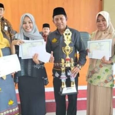 Sabet Medali Emas Bulu Tangkis Kakankemenag Bulukumba Beri Reward