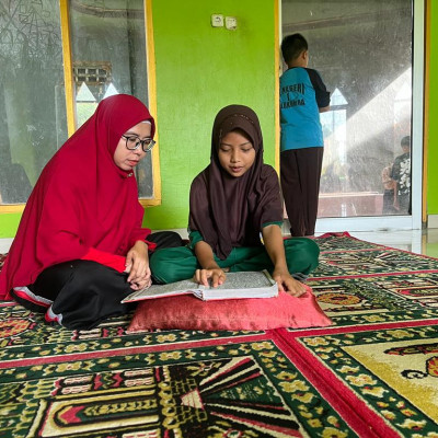 Pembina Ekskul Keagamaan MIN 1 Bulukumba Giatkan Literasi Al-Quran