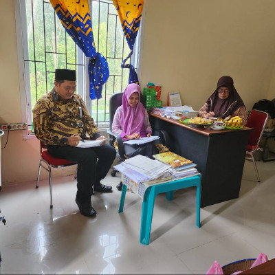 Kakankemenag Sinjai Monitoring Langsung NCTR KUA Kecamatan Sinjai Barat