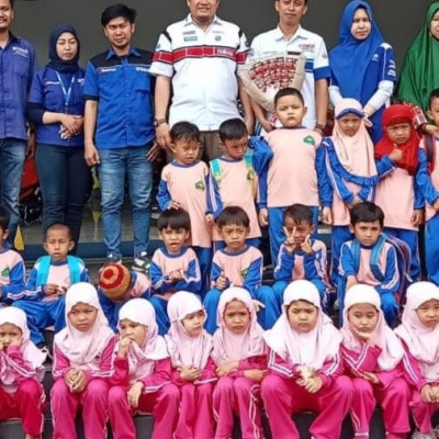 Siswa RA Ulil Albab dan RA Hasan Albana Kunjungi Showroom Panciro