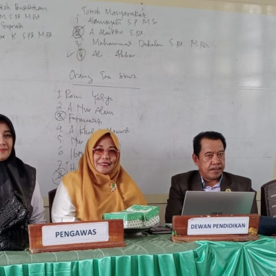 Dewan Pendidikan Hadiri Rapat Pembentukan Komite MTsN 2 Bulukumba "Junjung Tinggi Sipakatau Sipakalebbi"