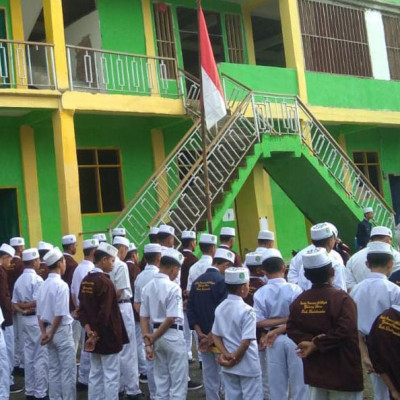 Ujian Pesantren Jadi Amanat Penting Kamad MTs As’adiyah Galung Beru