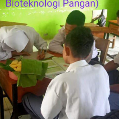 Guru IPA MTs Guppi Lembanna Adakan Praktek Belajar Bioteknolgi Pangan