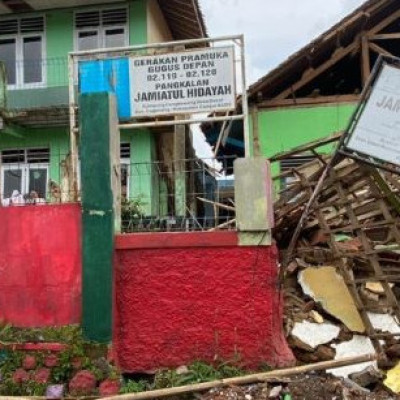 Kemenag Salurkan Bantuan Rp13,2 Miliar untuk Madrasah Terdampak Gempa Cianjur