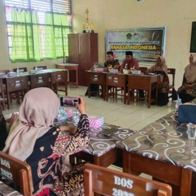 MGMP Bahasa Indonesia Tingkat MTs Kota Parepare Gelar Sosialisasi IKM