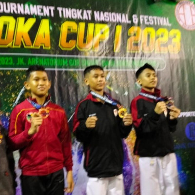 Karateka MTsN Gowa Kembali Kawinkan Medali Emas Di Kejurnas