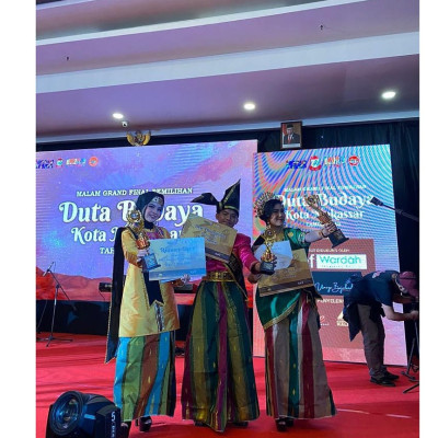 3 Siswa MAN 2 Kota Makassar Raih Juara dan Penghargaan pada Ajang Duta Budaya Kota Makassar 2023