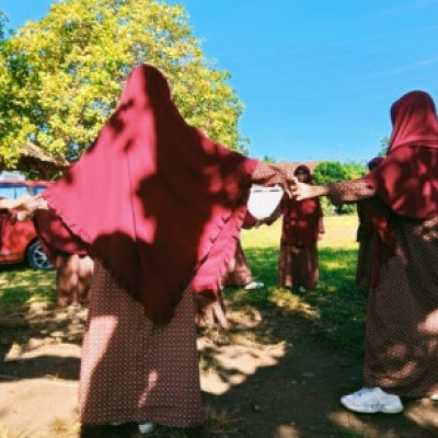 Pembelajaran Inovatif Outdoor Class, Jadi Opsi Cerdas Guru Matematika MAS Darul Istiqamah Bulukumba