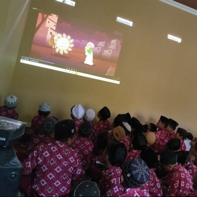 Hari Ke-5 Pesantren Ramadhan, Peserta Didik MIN 1 Bone Cermati Kisah Nabi Yusuf Lewat Video Animasi