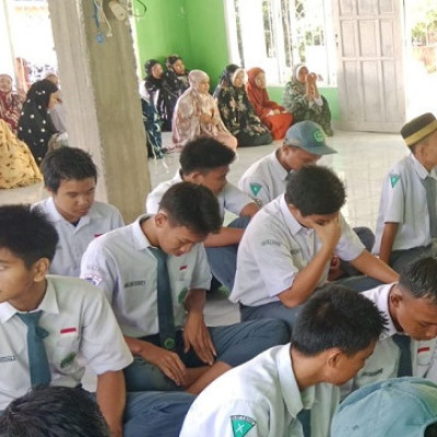 Siswa MAN 3 Bone Lakukan Pembiasaan Shalat Dhuha