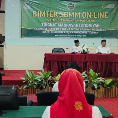 Launching Aplikasi SBMM Se Sulsesl Dan Bimtek SBMM Tingkat MI Berlangsung di Makassar