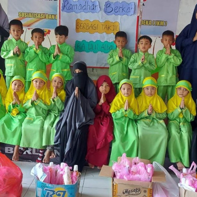 RA Ulil Albab 1 Berbagi Paket Ramadhan, Implementasi P5 dan PPRA