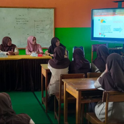 Puskesmas Bontotiro Lakukan Penyuluhan Kesehatan Reproduksi pada Siswa MTsN 3 Bulukumba