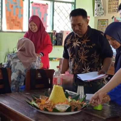 Asesmen Madrasah, Siswa MIN 2 Gowa Praktek Masak 4 Sehat 5 Sempurna