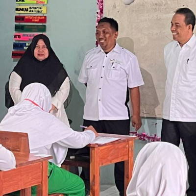 Kakankemenag Beri Motivasi Bagi Peserta Assasemen Madrasah di MIN 2 Gowa