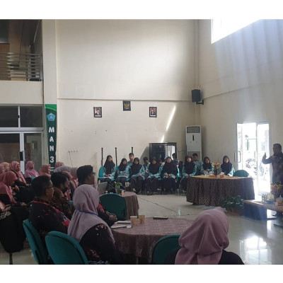 Kakan Kemenag Makassar Buka Workshop IKM di MAN 3 Makassar