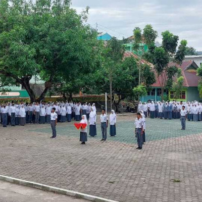 Kepala Madrasah Lepas Sebelas Siswa MAN 2 Kota Parepare Ikuti Latihan Paskibraka 