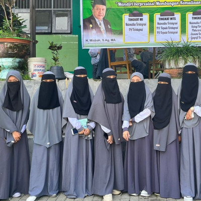 Antusiasme Tinggi Siswi MAS Darul Istiqamah Bulukumba Ikuti KSM Tingkat Kabupaten