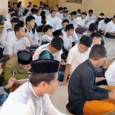 Edukasi Poskestren, Cara PPTQ Imam Asy-syathiby Bekali Santri Hidup Sehat