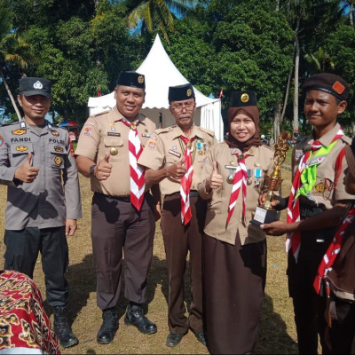 MTsN 1 Bone Kembali Raih Juara Umum Perkemahan Kwarran 2023