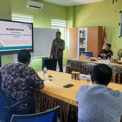 Tahun Keempat, Kepala MAN 2 Bone Presentasikan Capaian Kerja