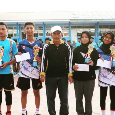 MA DDI Lil Banat Raih Juara III pada Turnamen Voli Smada Cup Vol.2 