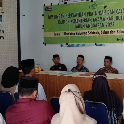 Kepala KUA Bulukumpa Berikan Tips Bagi  Calon Pengantin Pada Pelaksanaan Bimbingan Perkawinan Pra Nikah