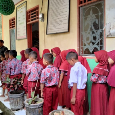 Inisiasi Guru Agama MIS Serre, Peserta Didik Wajib Praktik Wudhu secara Rutin