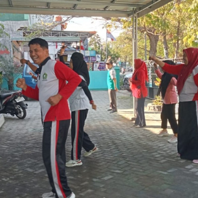 Jaga Kebugaran, KUA Ujung Bulu Rutin Senam Jantung Sehat setiap Jum'at