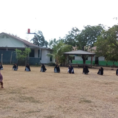 Upaya Cerdas Guru Pendidikan Jasmani MAS Darul Istiqamah Bulukumba, Atasi Minimnya Sarpras Olahraga