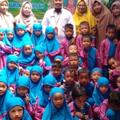 Rahman Ajarkan Aqidah Anak di Bontomarannu dengan Story Telling