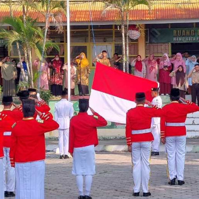 Pesan Heroik Berias Lakon Kostum Warnai Upacara Hari Pahlawan di MAN 2 Kota Parepare