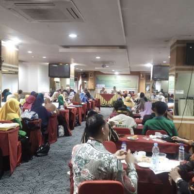 Ka.Subbag TU Kemenag Kota Makassar Berbagi Strategi Kepatuhan Laporan (BOS) dan Madrasah/RA